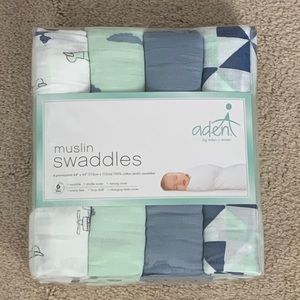 NWT Aden + Anais 4-Pack Muslin Swaddle